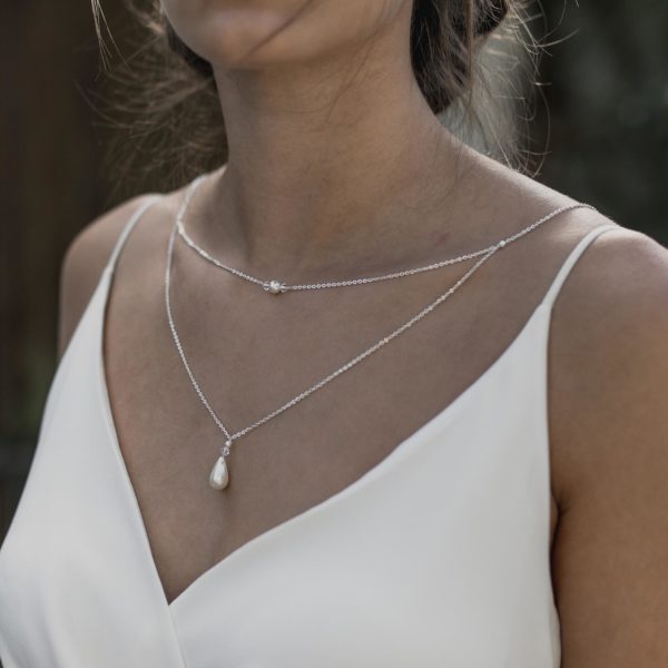 collier de mariage simple avec goutte en perle