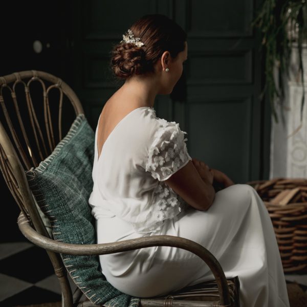 peigne de mariage en perle et feuille dorée pour coiffure de mariée