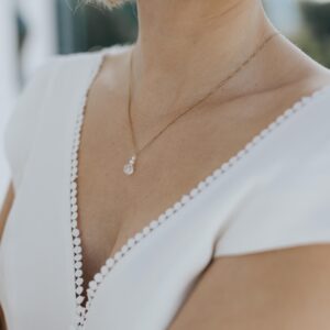 collier de mariage pendant en perle et cristal, simple et élégant