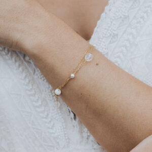 Bracelet de mariée, bijou de mariage en perles montées sur une chaine