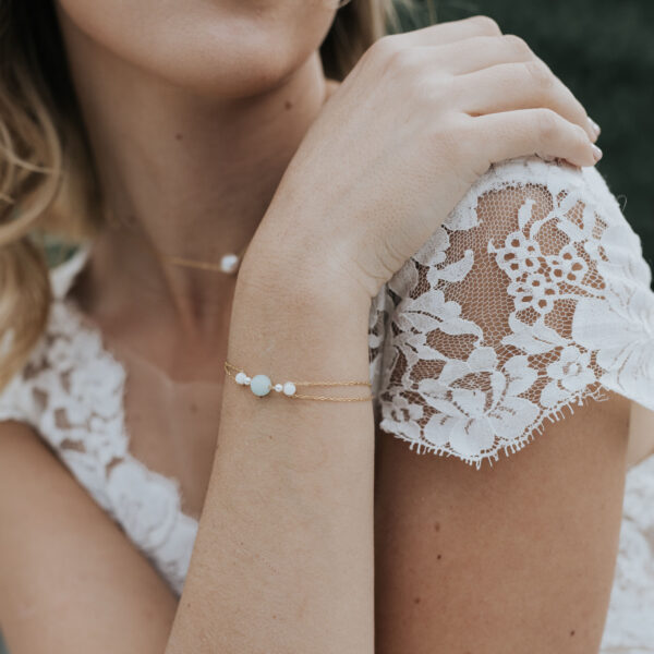 bracelet de mariage double rang de chaine, en perle, porcelaine et pierre naturelle amazonite.