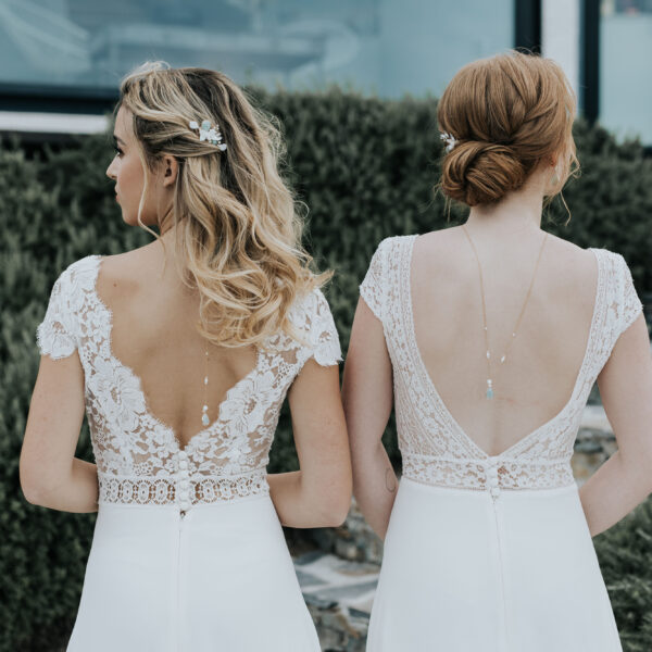 bijou de mariage pour coiffure de mariée. Peigne en porcelaine et perle amazonite.