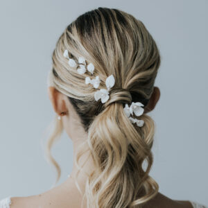 Ensemble d'épingle pour coiffure ou chignon de mariée. bijou de mariage en porcelaine et perle.