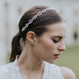 KHORUS - Bijoux de mariage Hélène Ripoll, couronne de mariée en porcelaine et perles nacrées.