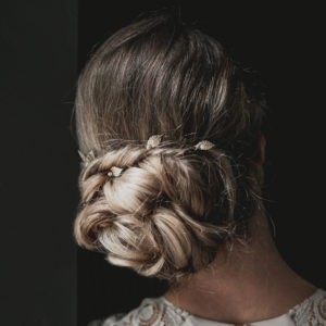 epingle à chaveux pour coiffure de mariage avec feuille et perle